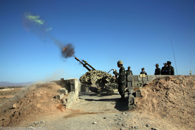 Pháo cao xạ ZSU-23 35mm Oerlikon/Samavat nhả đạ