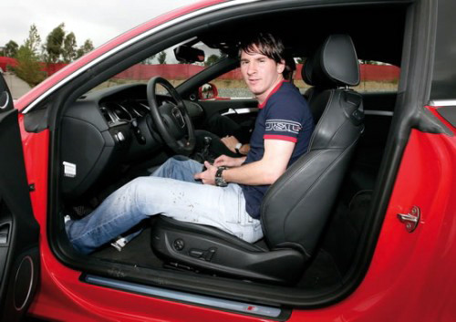 Messi cùng chiếc Audi Q7, động cơ sản sinh công suất 440 mã lực