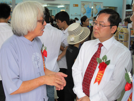 Tổng Biên tập báo Tiền Phong trao đổi với bạn đọc