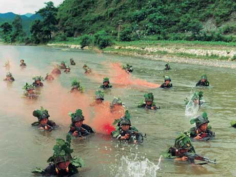 Binh lính SOF được huấn luyện đặc biệt tinh nhuệ. Binh lính SOF được huấn luyện đặc biệt tinh nhuệ