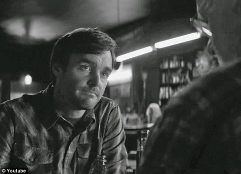 Diễn viên Mỹ Bruce Dern được trao giải nam diễn viên xuất sắc nhất với vai diễn trong phim 