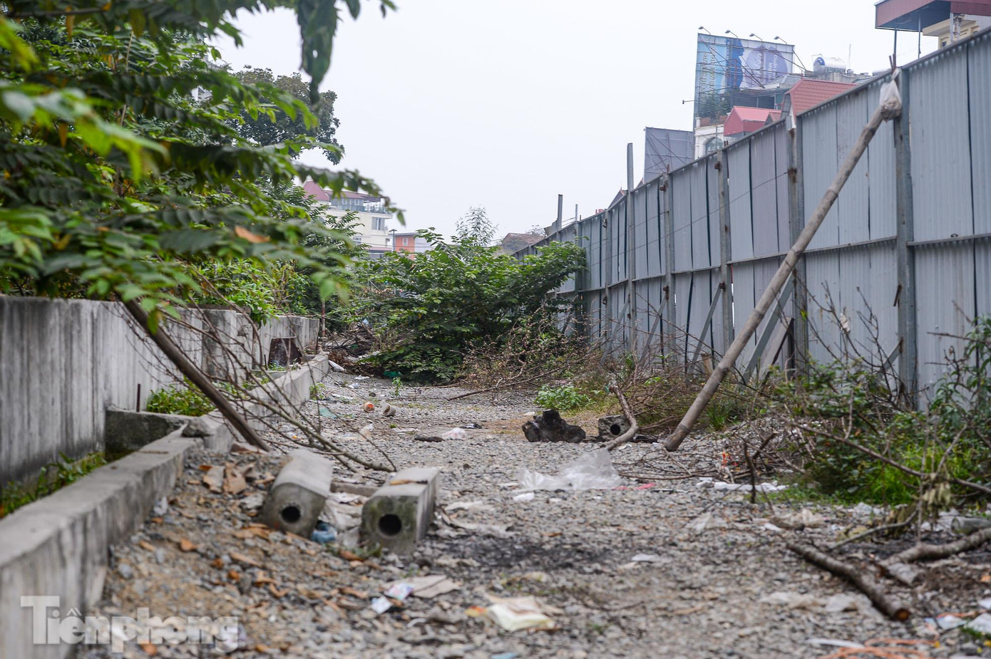 Sau khi dự án hoàn thành sẽ đồng bộ tuyến đường Nghi Tàm và Âu Cơ đoạn từ nút giao đường Thanh Niên đến nút giao cầu Nhật Tân, đáp ứng nhu cầu cấp bách về giải quyết tình trạng ùn tắc giao thông. Tuy nhiên sự trì trệ của dự án đang gây thêm khó khăn cho giao thông tại khu vực trên.