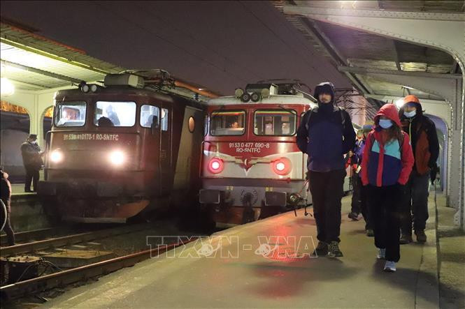 Nhà ga Gara de Nord - nhà ga chính thủ đô Bucarest của Romania, một trong những điểm chính đón người sơ tán từ Ukraine. Ảnh: Mạnh Hùng - P/v TTXVN tại Romania.