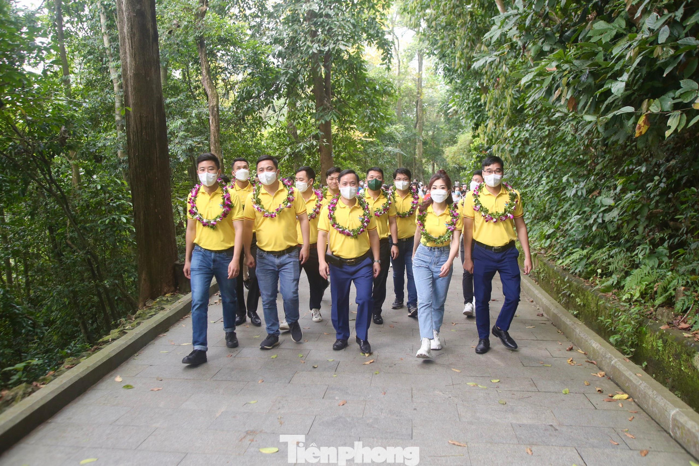 Đoàn đại biểu gương mặt trẻ Việt Nam tiêu biểu, triển vọng năm 2021 báo công Vua Hùng trong ngày 27/3.