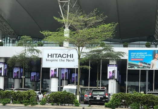 Hà Nội 'loạn' quảng cáo tấm lớn ảnh 1