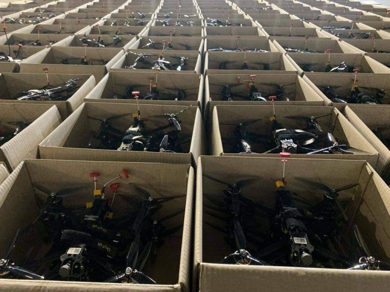 Máy bay không người lái Shrike FPV dành cho lực lượng vũ trang Ukraine.