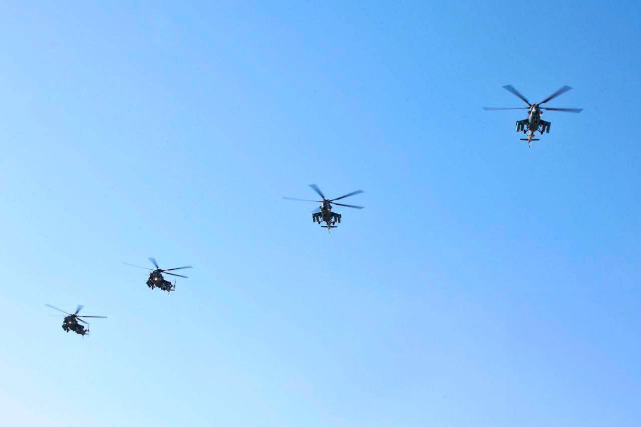 Trực thăng Mi-35 của Không quân Belarus. Trực thăng Mi-35 của Không quân Belarus.