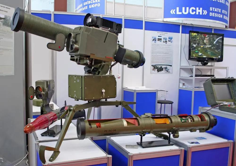 Stugna-P được điều khiển bằng máy tính xách tay với khoảng cách lên đến 50m. Ảnh: Military Stugna-P được điều khiển bằng máy tính xách tay với khoảng cách lên đến 50m. Ảnh: Military