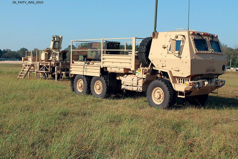 Hệ thống có thể được triển khai bằng HMMWV. Ảnh: Flickr