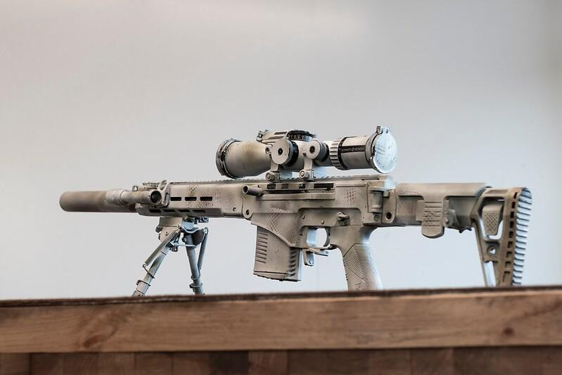 Súng có thể hạ gục các mục tiêu đơn lẻ ở khoảng cách 1km. Ảnh: Click