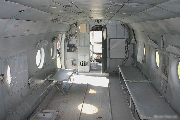 Khoang máy bay của Mi-8. Ảnh: Military Today Khoang máy bay của Mi-8. Ảnh: Military Today