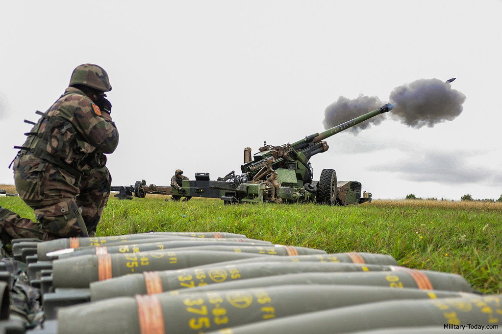 Pháo có thể bắn các loại đạn 155 mm tiêu chuẩn của NATO. Ảnh:Military