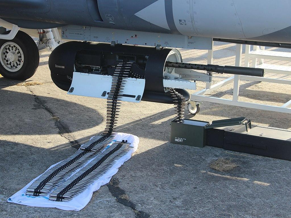 L-39NG có thể đem theo nhiều loại vũ khí khác nhau. Ảnh: wikipedia