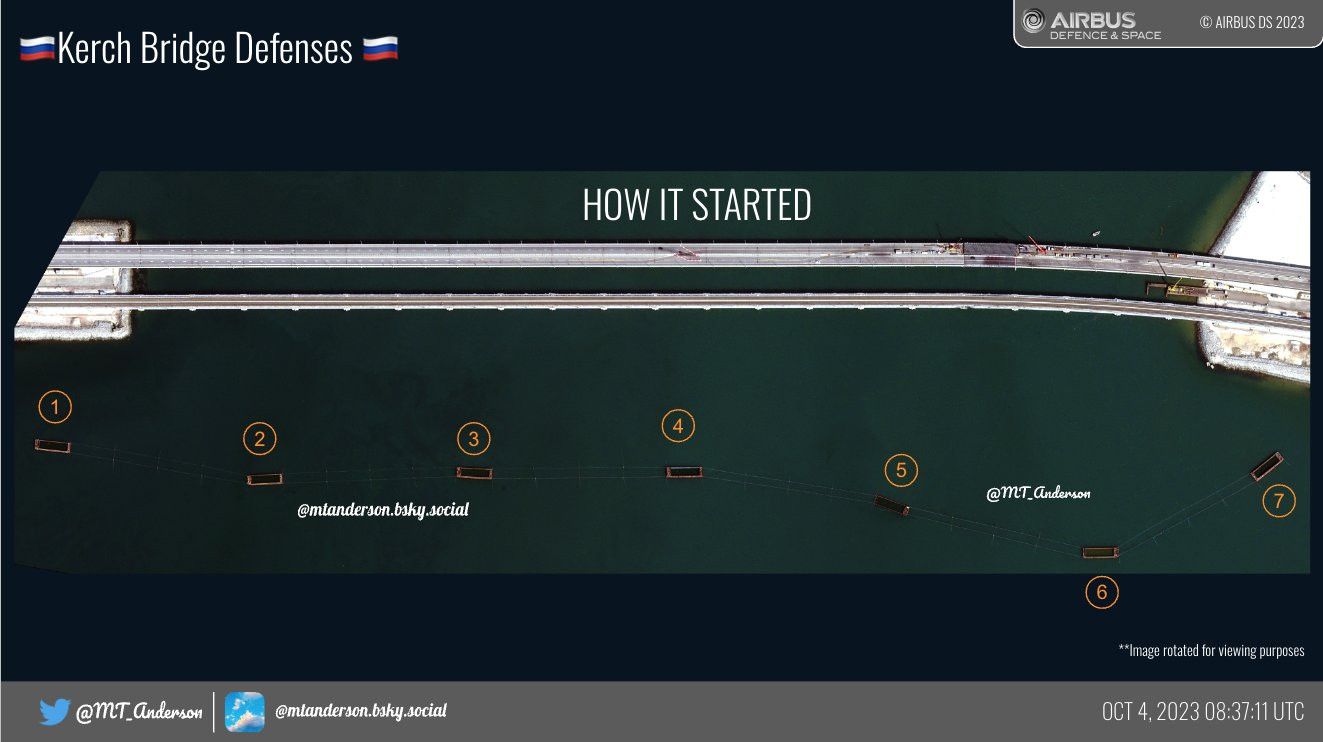 Ảnh vệ tinh chụp hệ thống rào chắn của Nga trước và sau khi xảy ra cơn bão. Ảnh vệ tinh chụp hệ thống rào chắn của Nga trước và sau khi xảy ra cơn bão.