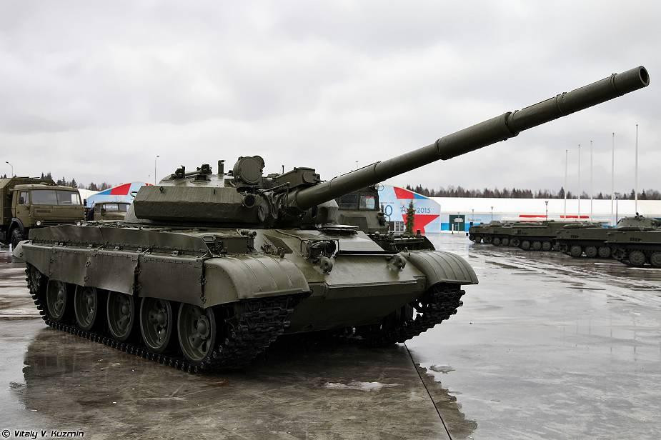 Xe tăng T-62M được cải tiến từ T-62. Ảnh: Vitaly kuzmin