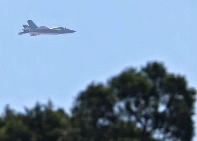 Những hình ảnh đầu tiên về máy bay chiến đấu tàng hình J-35A. Nguồn: CCTV