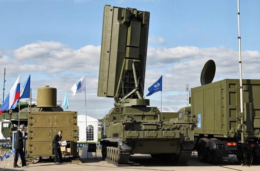 Tổ hợp radar Zoopark-1M của Nga. Ảnh: Reuters