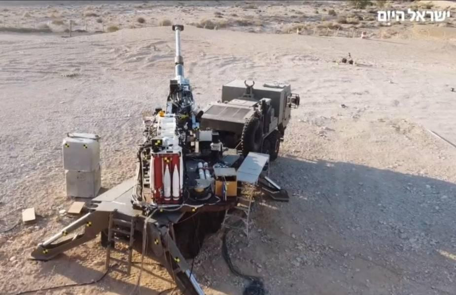 Pháo tự hành Sigma 155 mm được trang bị 4 chân chống thủy lực giúp ổn định phương tiện. Ảnh: armyrecognition