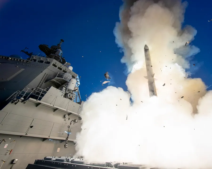 Lực lượng Phòng vệ biển Nhật Bản thử nghiệm khả năng đánh chặn của tên lửa SM-3 trong cuộc thử nghiệm hôm 16/11. Ảnh: JMSDF