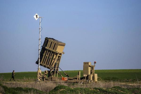 Hệ thống phòng thủ tên lửa Iron Dome của Israel. Ảnh: Reuters