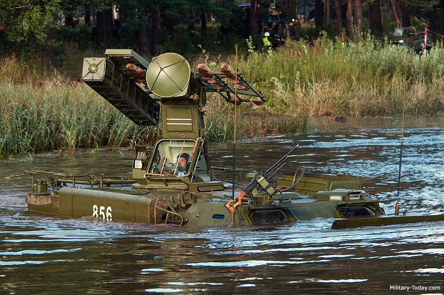 Tổ hợp phòng không này có thể lội nước với vận tốc 5 km/h. Ảnh: Military Tổ hợp phòng không này có thể lội nước với vận tốc 5 km/h. Ảnh: Military