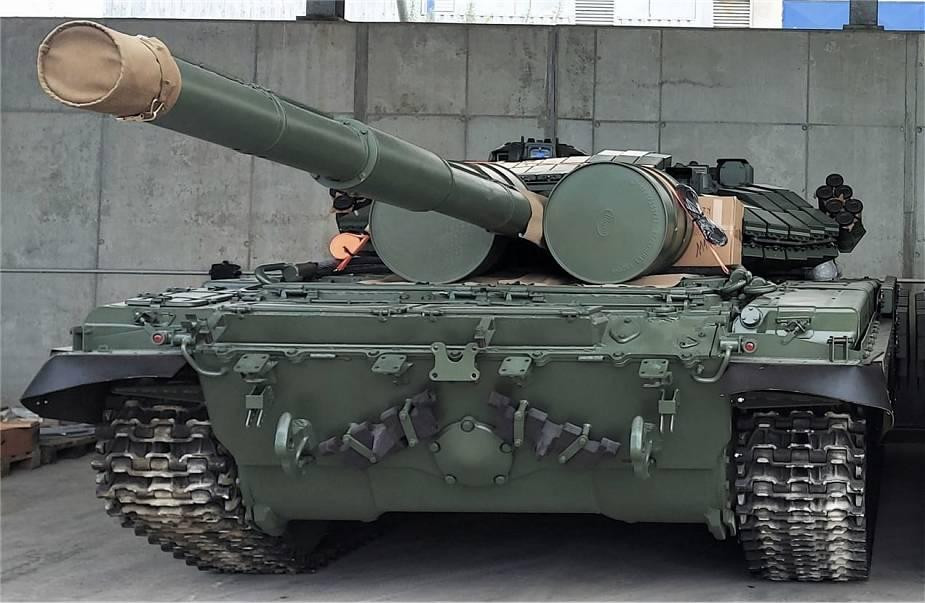 Xe tăng chiến đấu chủ lực T-72 Avenger của Séc cung cấp cho Ukraine. Ảnh: Army Recognition