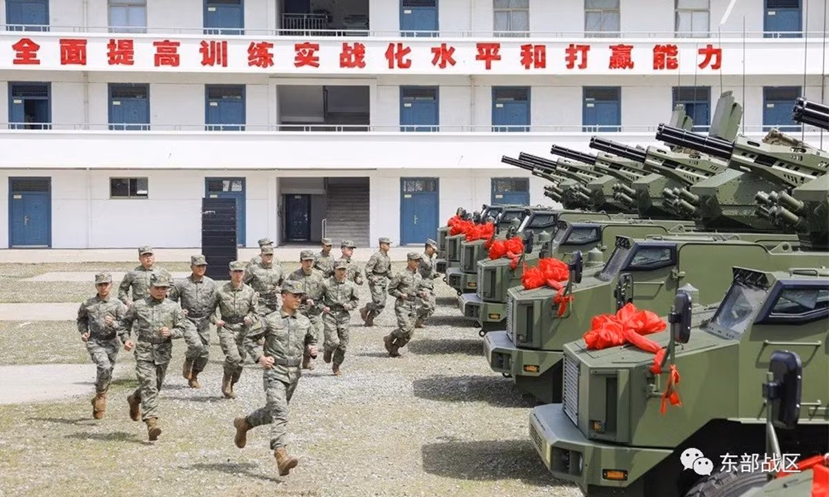Quân Giải phóng Nhân dân Trung Quốc nhận hàng chục hệ thống phòng không tự hành mới vào tháng 4/2023.