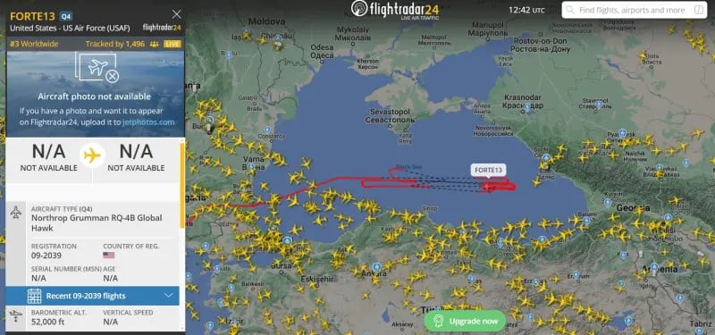 Máy bay trinh sát của Mỹ và Anh xuất hiện ở Biển Đen. Ảnh: Flightradar24