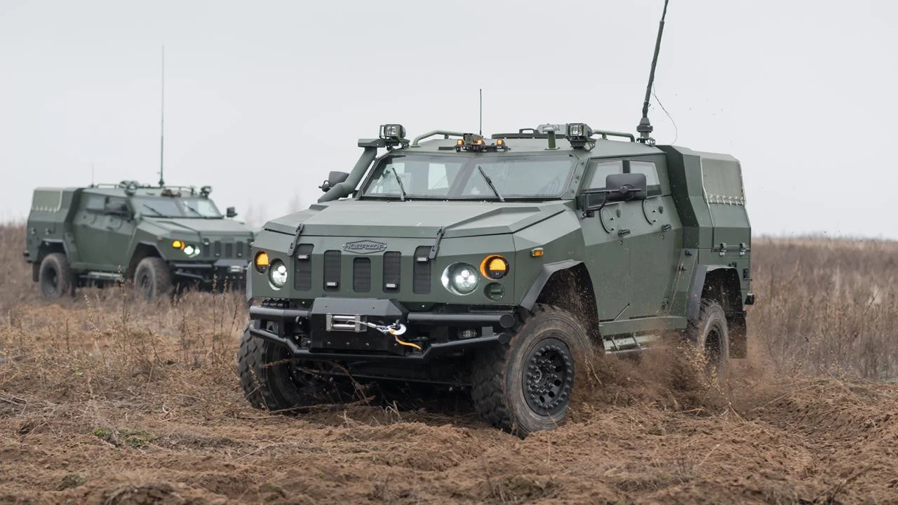 Xe bọc thép Novator 4x4 của Ukraine. Ảnh: Army Technology Xe bọc thép Novator 4x4 của Ukraine. Ảnh: Army Technology