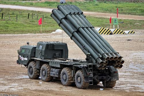 Xe phóng đạn của BM-30 Smerch. Ảnh: Vitaly Kuzmin Xe phóng đạn của BM-30 Smerch. Ảnh: Vitaly Kuzmin
