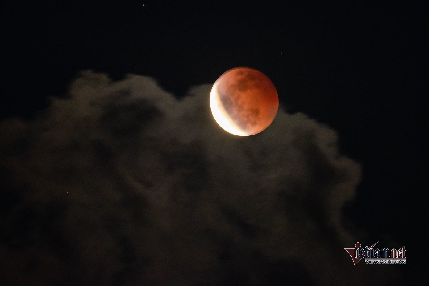 Lịch âm được xây dựng dựa trên quan sát chu kỳ trăng tròn.