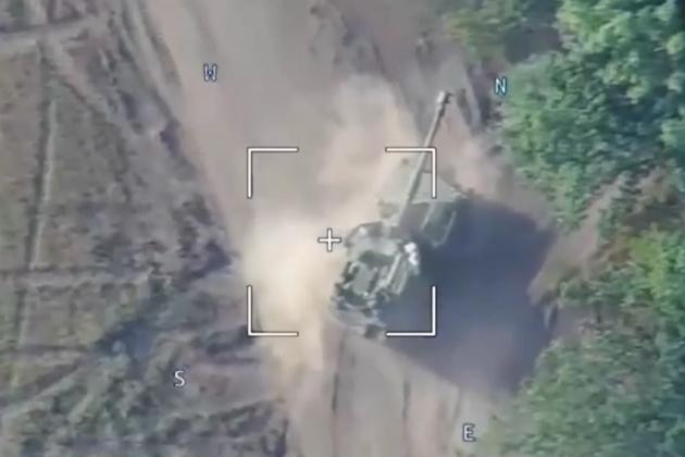 Krab bị UAV của Nga phát hiện. Ảnh: avia Krab bị UAV của Nga phát hiện. Ảnh: avia