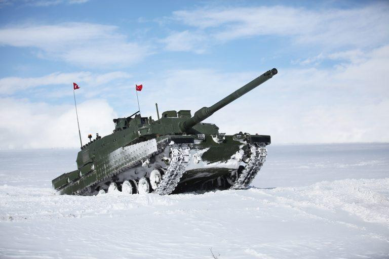 Xe có thể hoạt động trong mọi địa hình. Ảnh: overtdefense Xe có thể hoạt động trong mọi địa hình. Ảnh: overtdefense