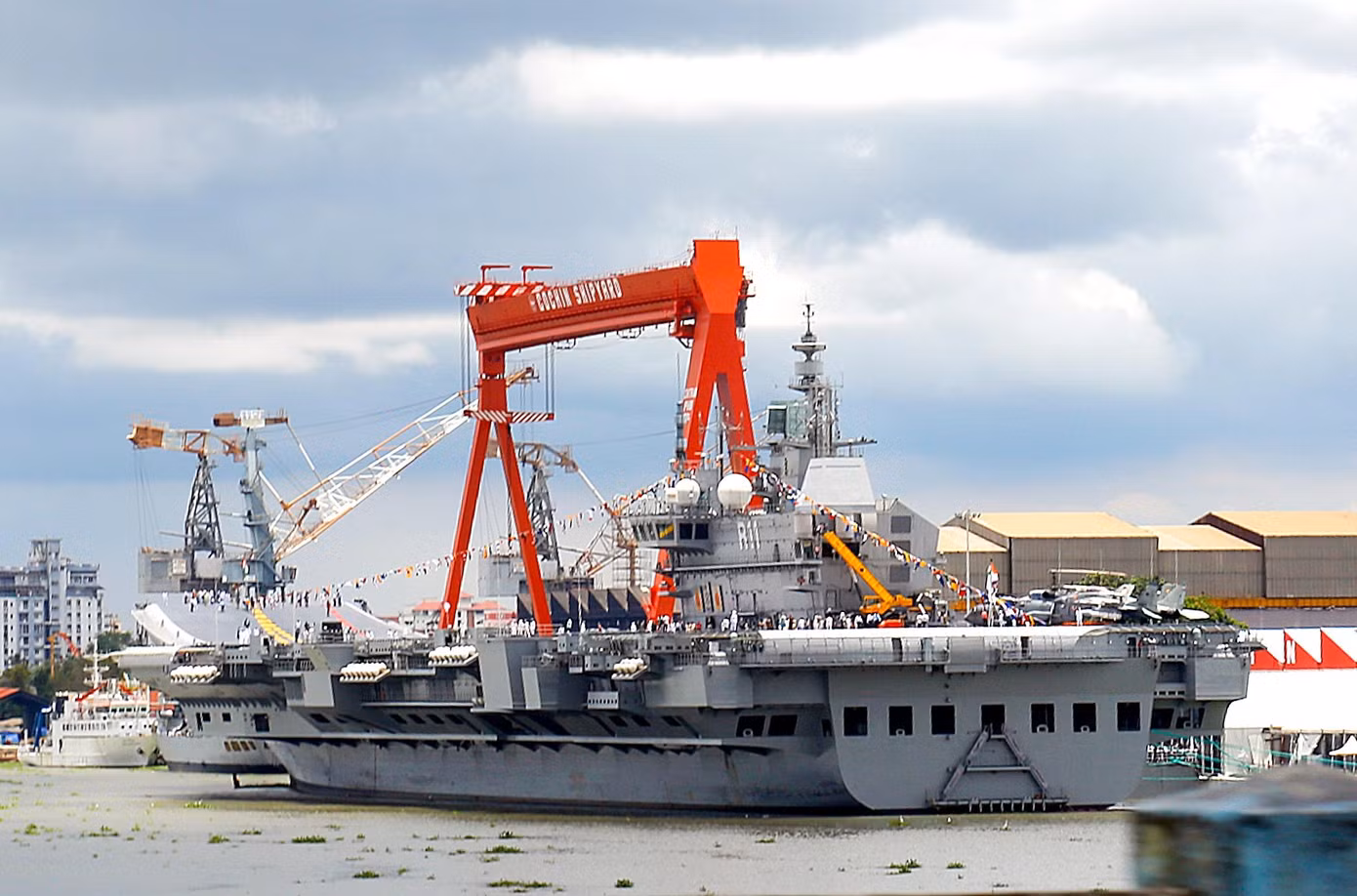 INS Vikrant sở hữu hơn 2.300 khoang, có đủ sức chứa 1.700 thủy thủ đoàn. Ảnh: ANI
