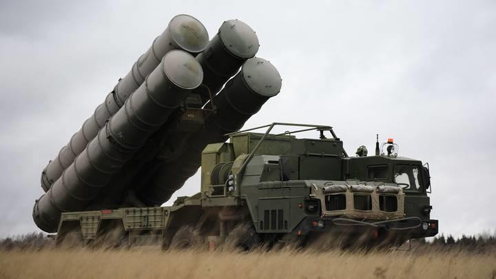Hệ thống phòng không S-300. Ảnh: army Hệ thống phòng không S-300. Ảnh: army