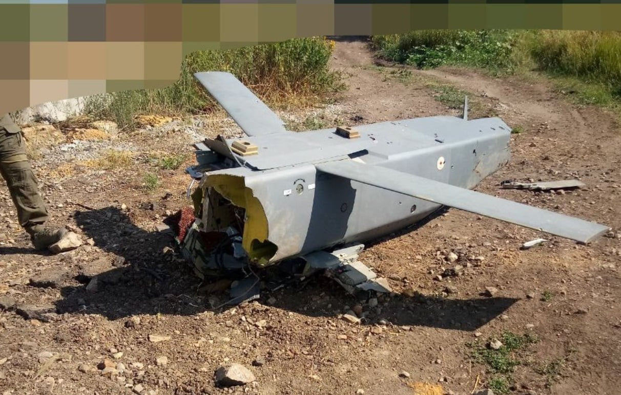 Quân đội Nga phát hiện mảnh vỡ tên lửa hành trình Storm Shadow gần thị trấn Melitopol, tỉnh Zaporizhzhia.