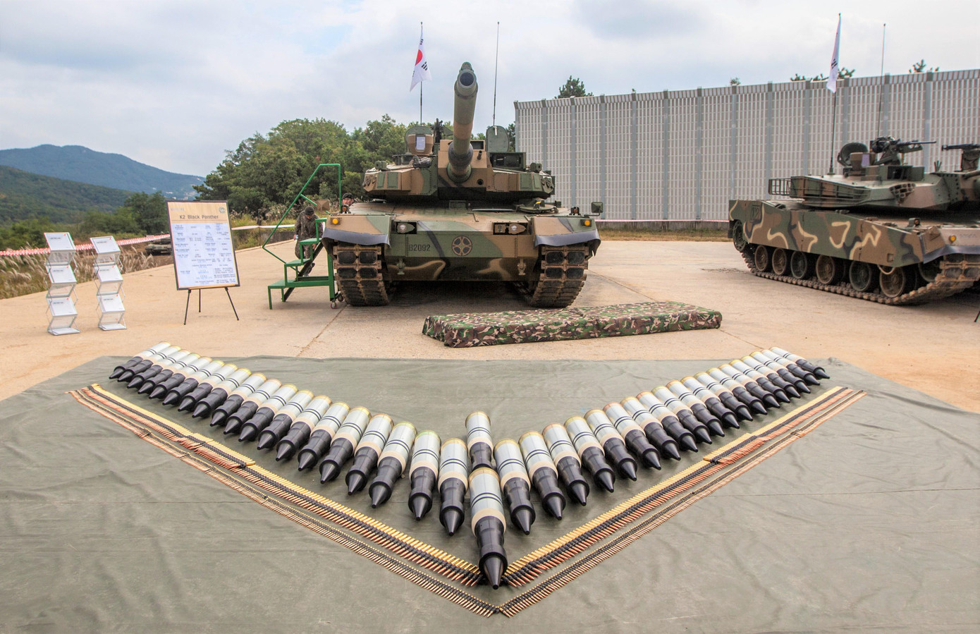 Cơ số đạn chiến đấu của K2. Ảnh: kratko-news.com Cơ số đạn chiến đấu của K2. Ảnh: kratko-news.com