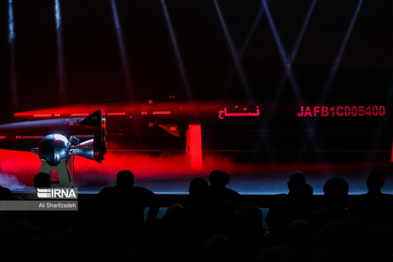 Tên lửa siêu thanh của Iran có tên Fattah.