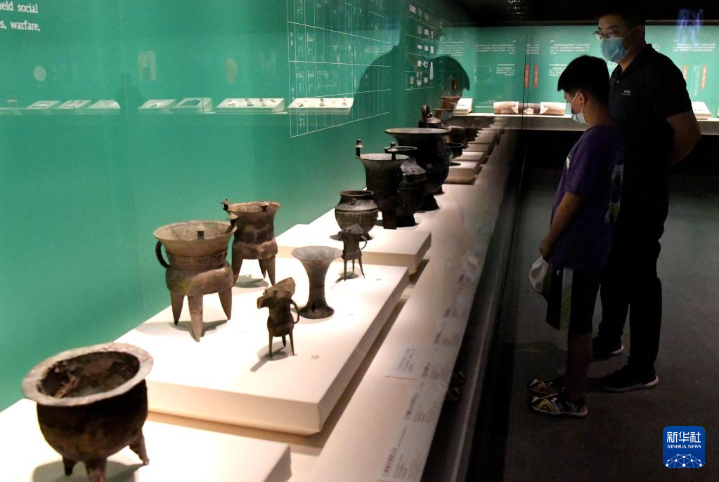 Nhiều di vật cổ được trưng bày tại bảo tàng.