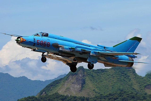 Biến thể Su-22 dành cho không quân Việt Nam.