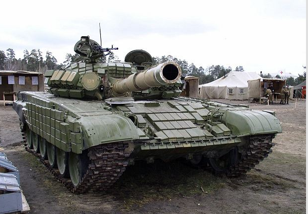 Xe được trang bị thêm một số súng máy 7,62 mm và 12,7 mm. Ảnh: Army Recognition