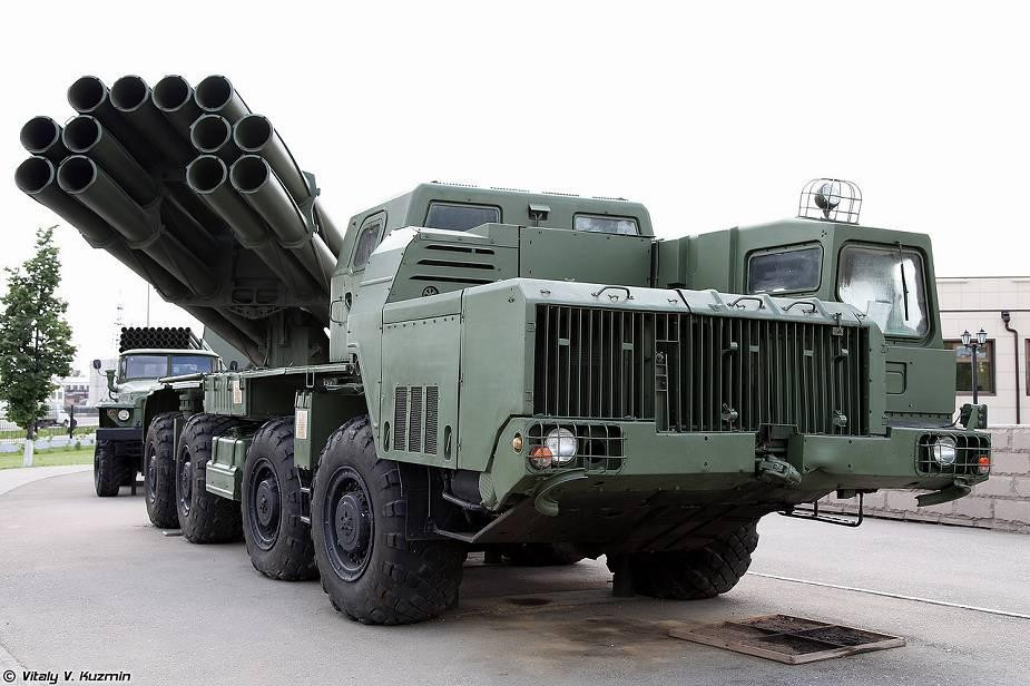Cận cảnh pháo phản lực phóng loạt BM-30 Smerch của Nga. Ảnh: vitaly kuzmin Cận cảnh pháo phản lực phóng loạt BM-30 Smerch của Nga. Ảnh: vitaly kuzmin