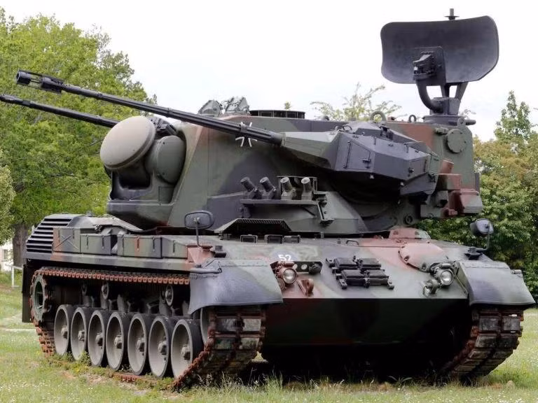 Gepard được phát triển dựa trên khung gầm xe tăng Leopard 1. Ảnh: Defense Brief