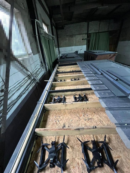 UAV được chuẩn bị cho chiến dịch "mạng nhện". Nguồn: RBC-Ukraine