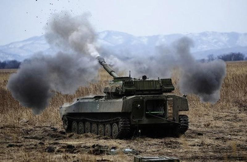 2S1 Gvozdika khai hỏa. Ảnh: Tass 2S1 Gvozdika khai hỏa. Ảnh: Tass