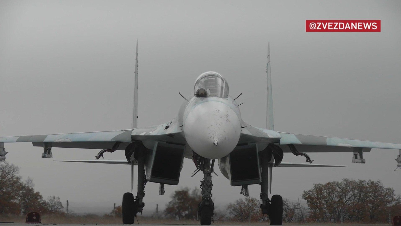 Su-27SM là phiên bản cải tiến của Su-27. Ảnh: Zvezda News Su-27SM là phiên bản cải tiến của Su-27. Ảnh: Zvezda News