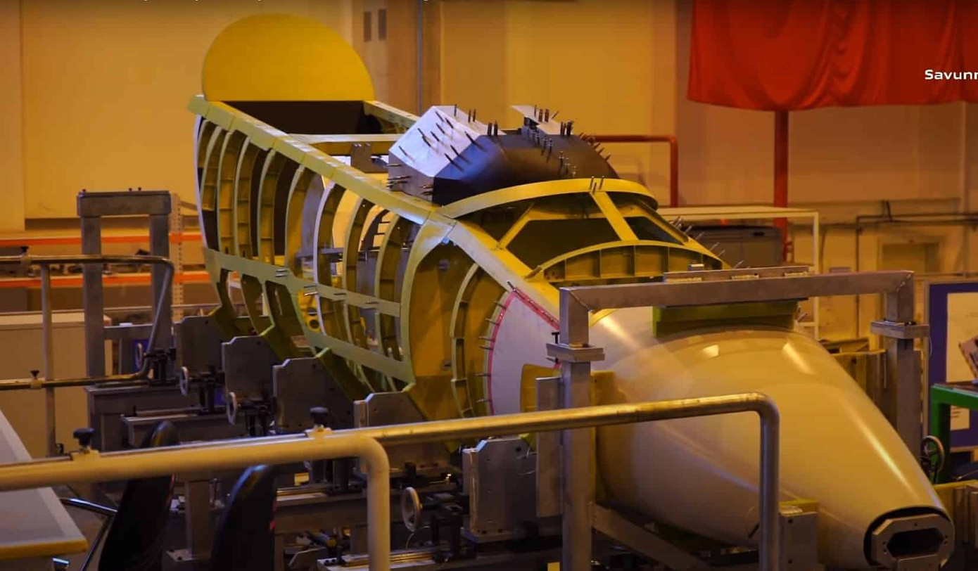 Quy trình sản xuất máy bay HÜRJET. Ảnh: mil.in.ua