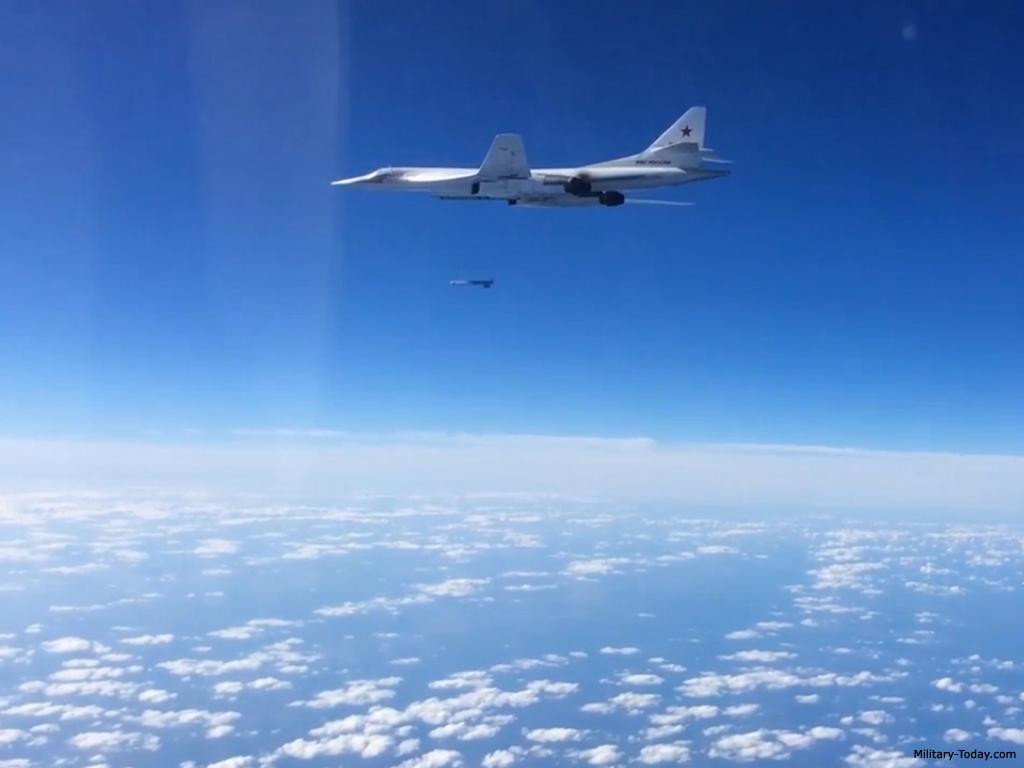 Tên lửa có thể trang bị cho nhiều loại máy bay ném bom chiến lược. Ảnh: Military Tên lửa có thể trang bị cho nhiều loại máy bay ném bom chiến lược. Ảnh: Military