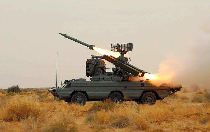 Hệ thống 9K33 khai hỏa. Ảnh: Twitter