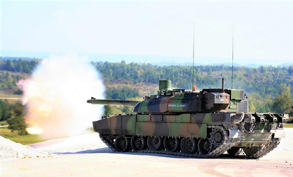 Xe tăng Leclerc khai hỏa. Ảnh: strategic-bureau.com